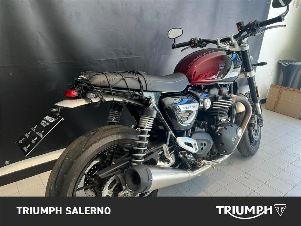 Triumph Speed Twin 1200 Stealth Edition (2024) (7)