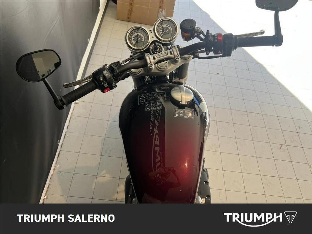 Triumph Speed Twin 1200 Stealth Edition (2024) (8)