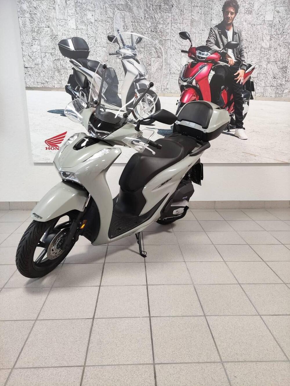 Honda SH 125i (2024 - 25) (2)