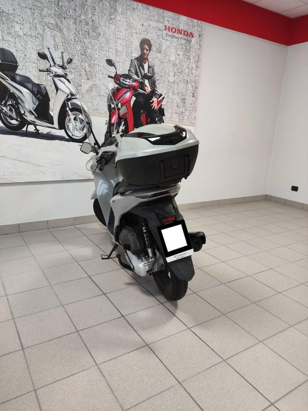 Honda SH 125i (2024 - 25) (6)