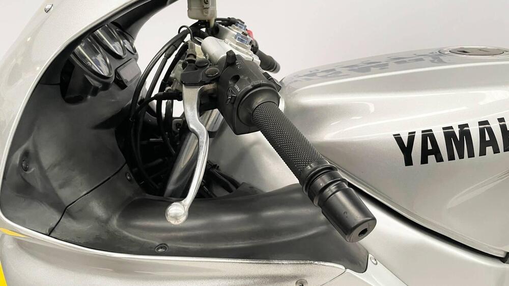 Yamaha YZF 600 R Thundercat (9)