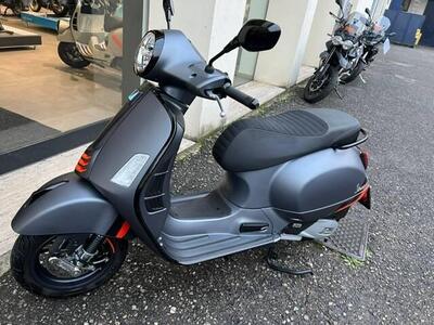 Vespa GTS 125 Super Sport (2025) usata