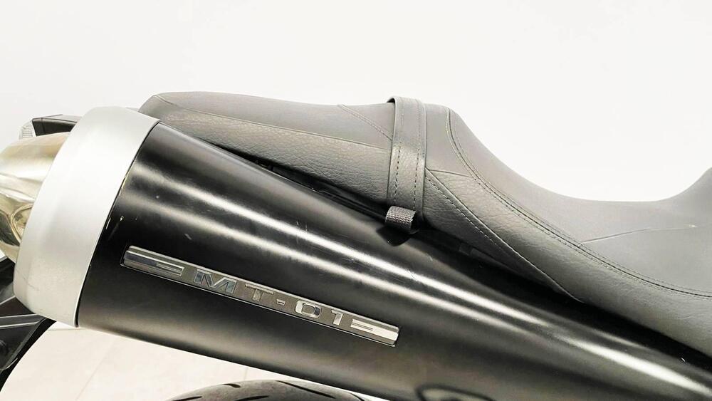 Yamaha MT-01 (2005- 11) (9)