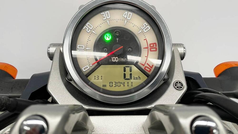 Yamaha MT-01 (2005- 11) (16)