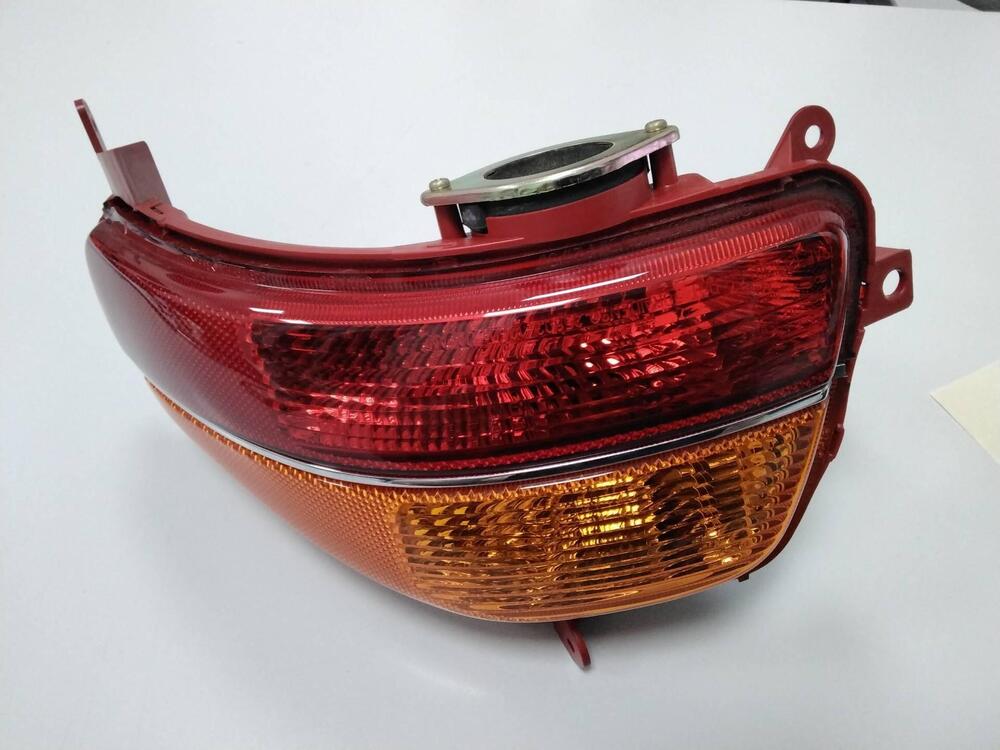 Fanale posteriore destro Suzuki Burgman 650