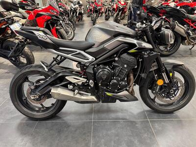 Triumph Street Triple 765 R (2023 - 25) usata