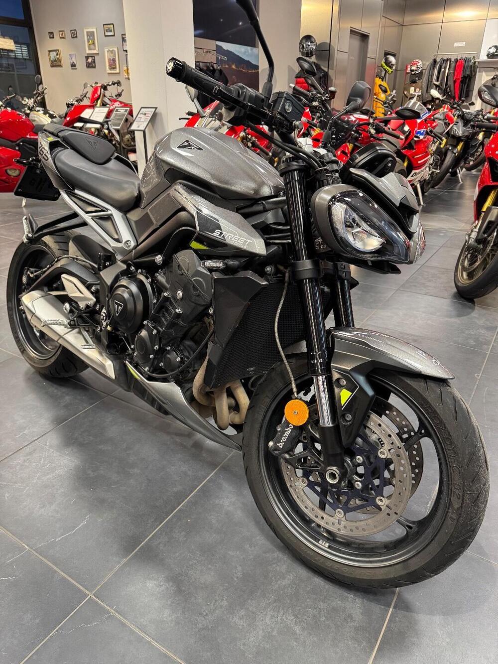 Triumph Street Triple 765 R (2023 - 26) (5)
