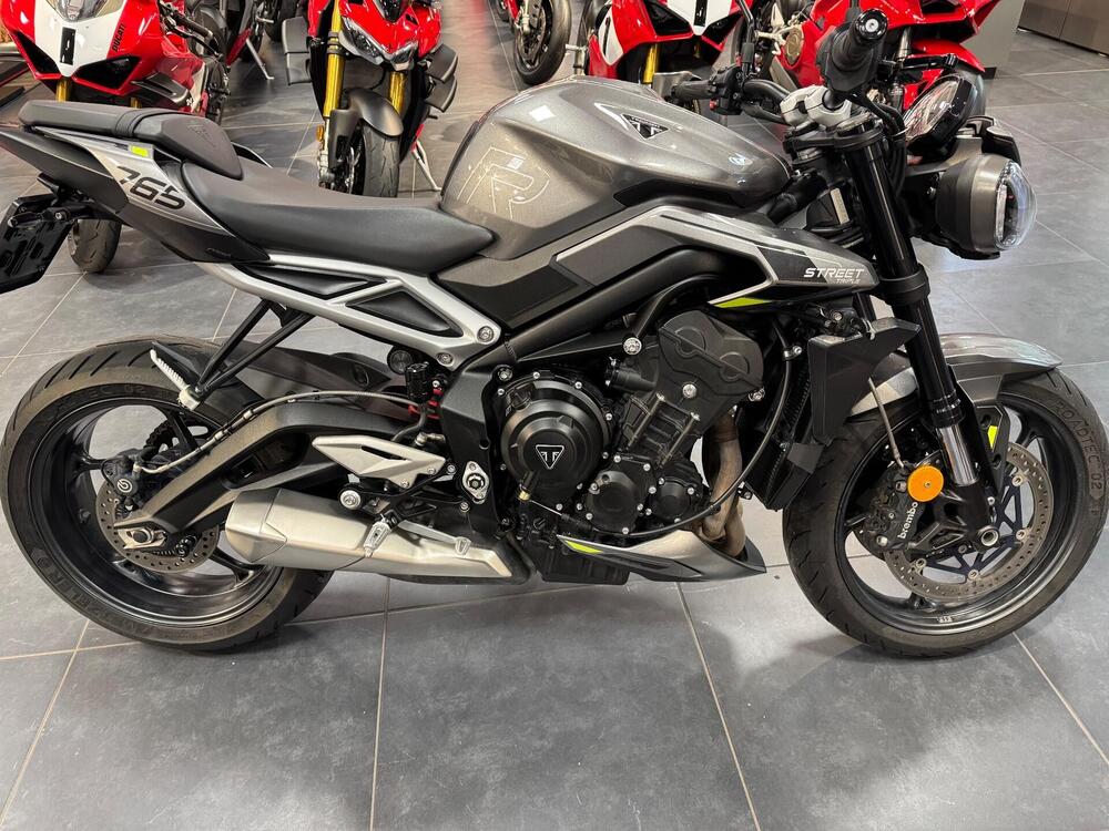 Triumph Street Triple 765 R (2023 - 26) (10)