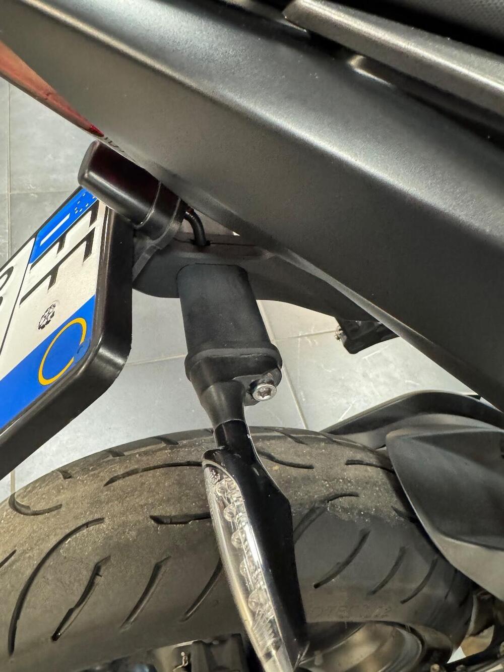 Triumph Street Triple 765 R (2023 - 26) (12)