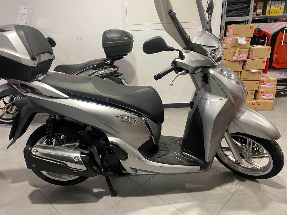 Honda SH 300 i ABS (2016 - 20) (5)