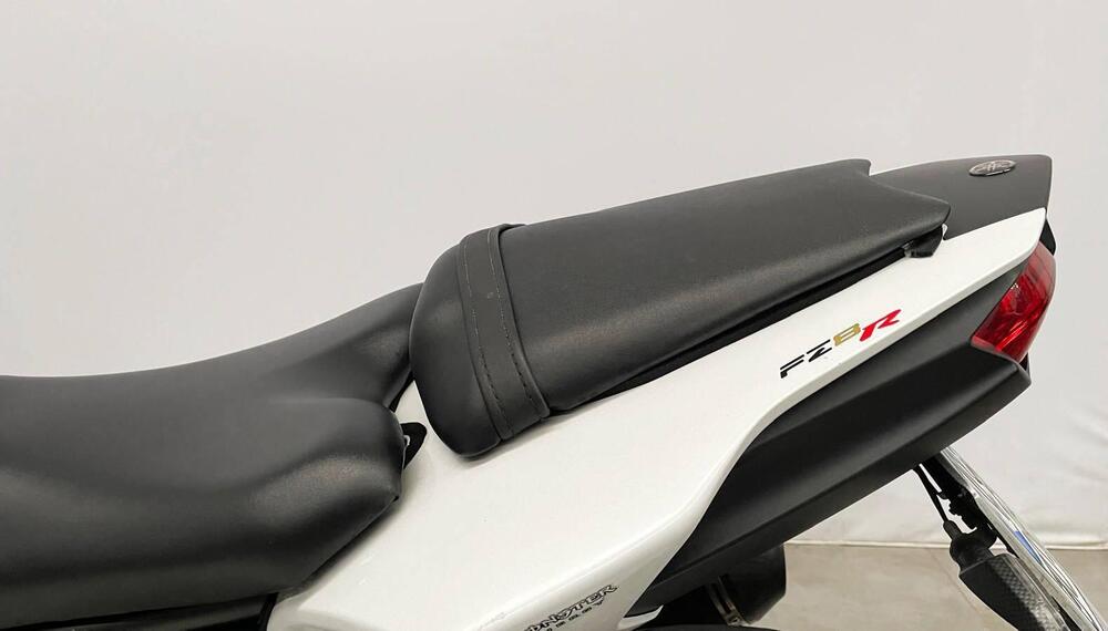 Yamaha FZ8 (2010 - 12) (10)