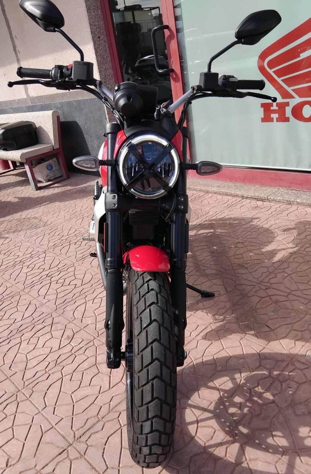 Ducati Scrambler 800 Icon (2023 - 24) (2)
