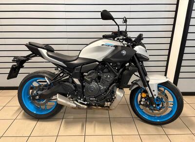 Yamaha MT-07 Y-AMT (2025) usata