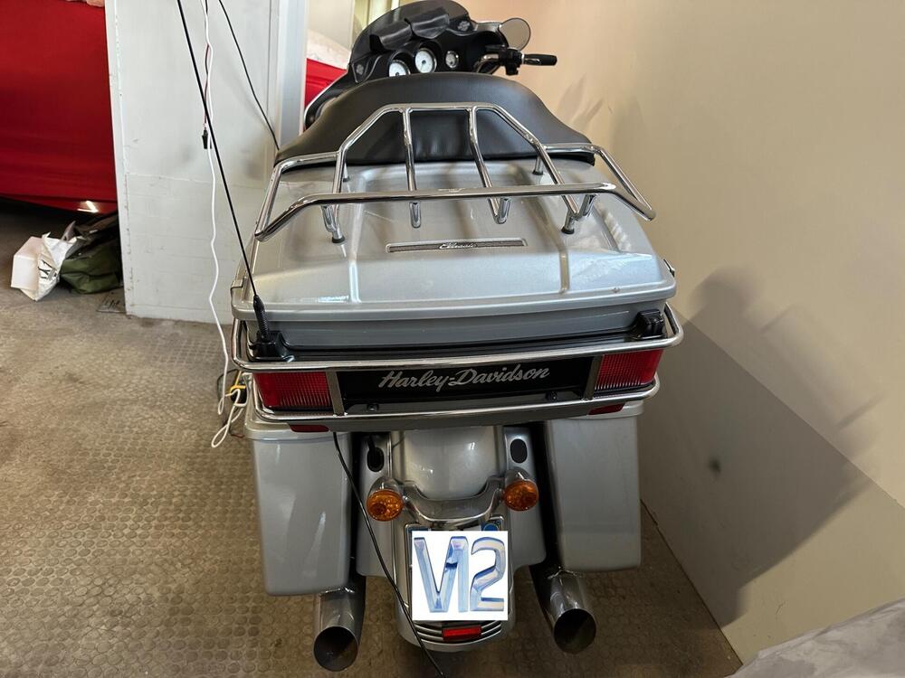 Harley-Davidson 1690 Street Glide (2011 - 13) - FLHX (11)