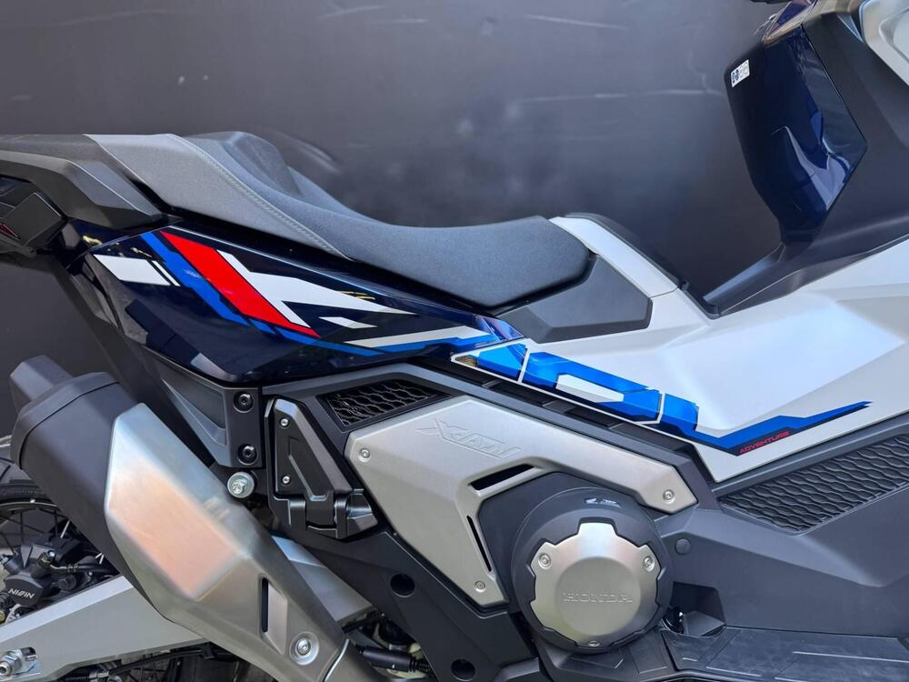 Honda X-ADV 750 Special Edition (2026) (9)