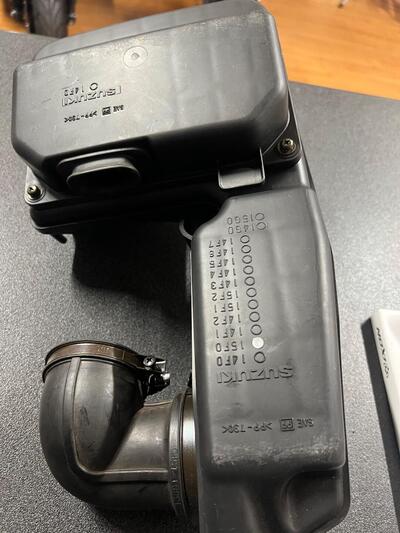 Suzuki Burgman 400 scatola filtro