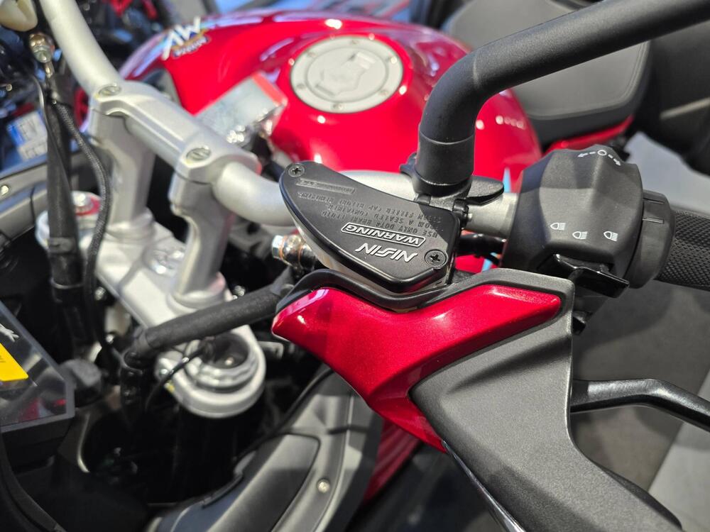 MV Agusta Turismo Veloce 800 Lusso SCS (2021 - 26) (13)