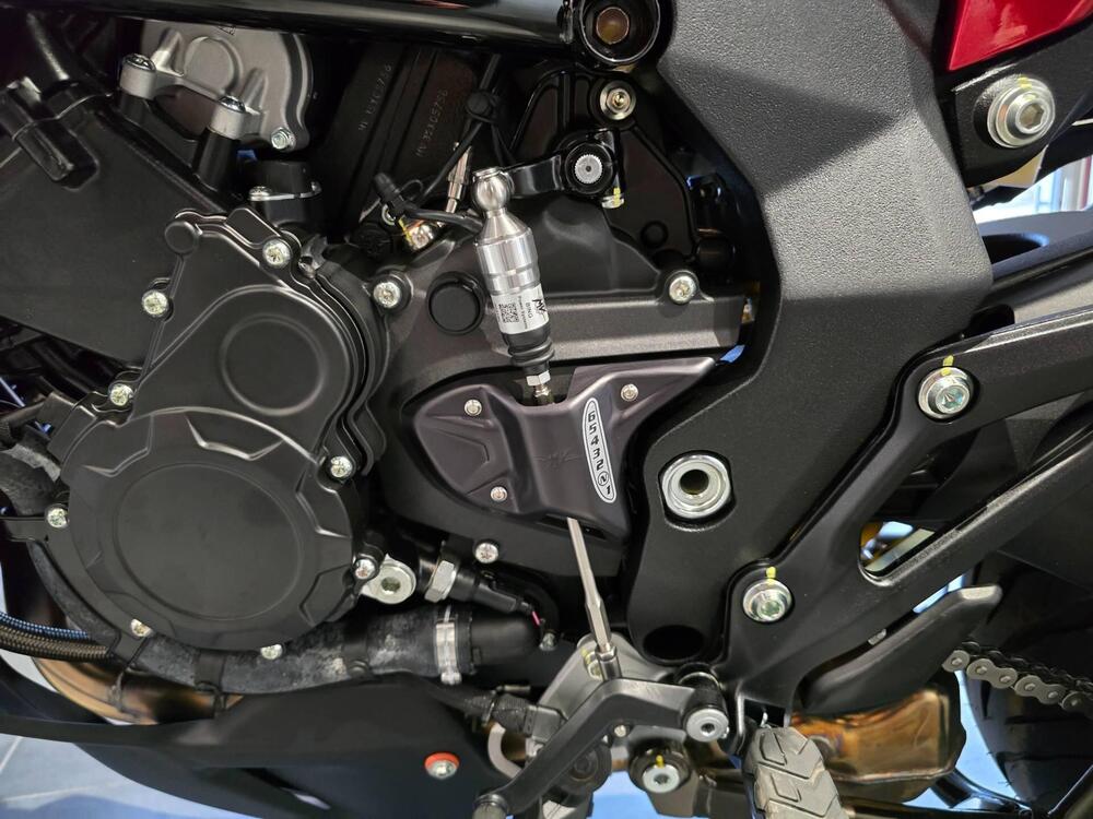 MV Agusta Turismo Veloce 800 Lusso SCS (2021 - 26) (14)