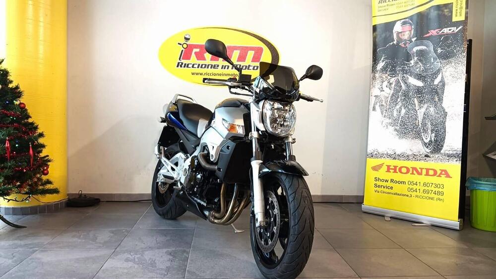 Suzuki GSR 600 (2006 - 11) (3)