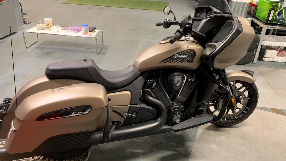 Indian Challenger 1768 Dark Horse (2020) (6)