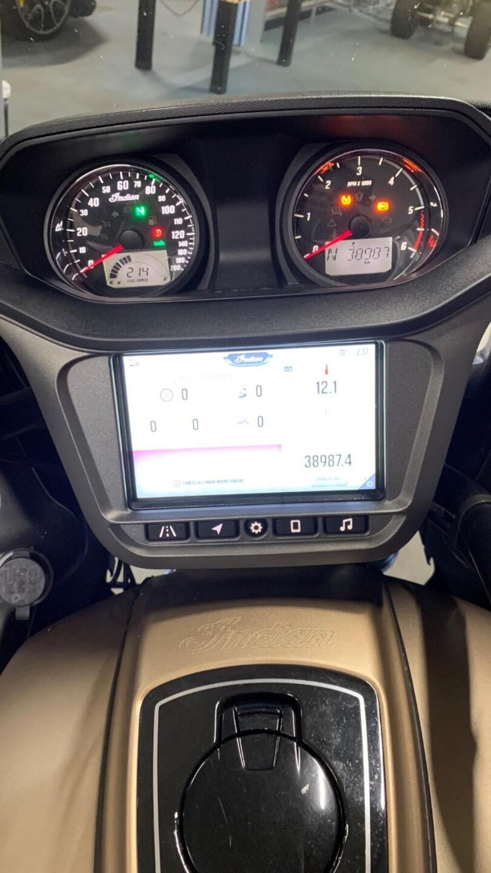 Indian Challenger 1768 Dark Horse (2020) (8)