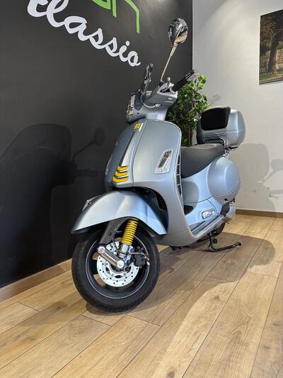 Vespa GTS 300 Supertech hpe 75th (2021) usata