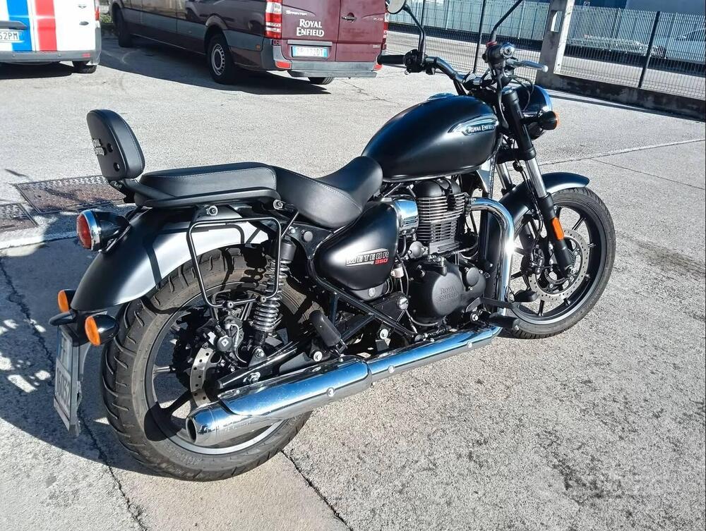 Royal Enfield Meteor 350 (2021 - 26) (3)