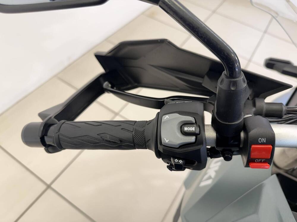 Suzuki V-Strom 800SE (2023 - 24) (10)