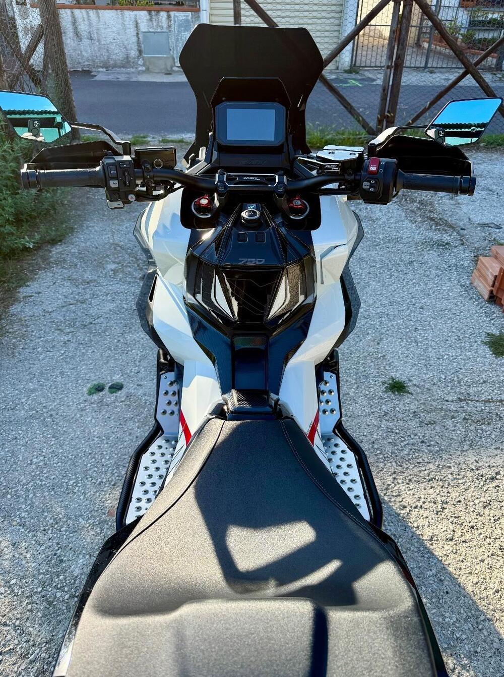 Honda X-ADV 750 DCT Adventure (2021 - 24) (6)