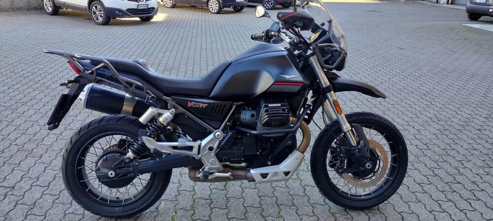 Moto Guzzi V85 TT (2021 - 23) (3)