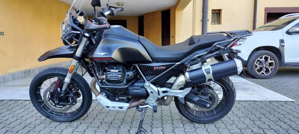 Moto Guzzi V85 TT (2021 - 23) (4)