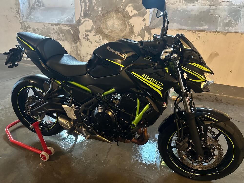 Kawasaki Z 650 (2020) (2)