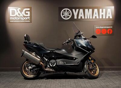 Yamaha T-Max 560 (2022 - 24) usata