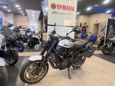 Yamaha XSR 700 Legacy (2023 - 25) usata
