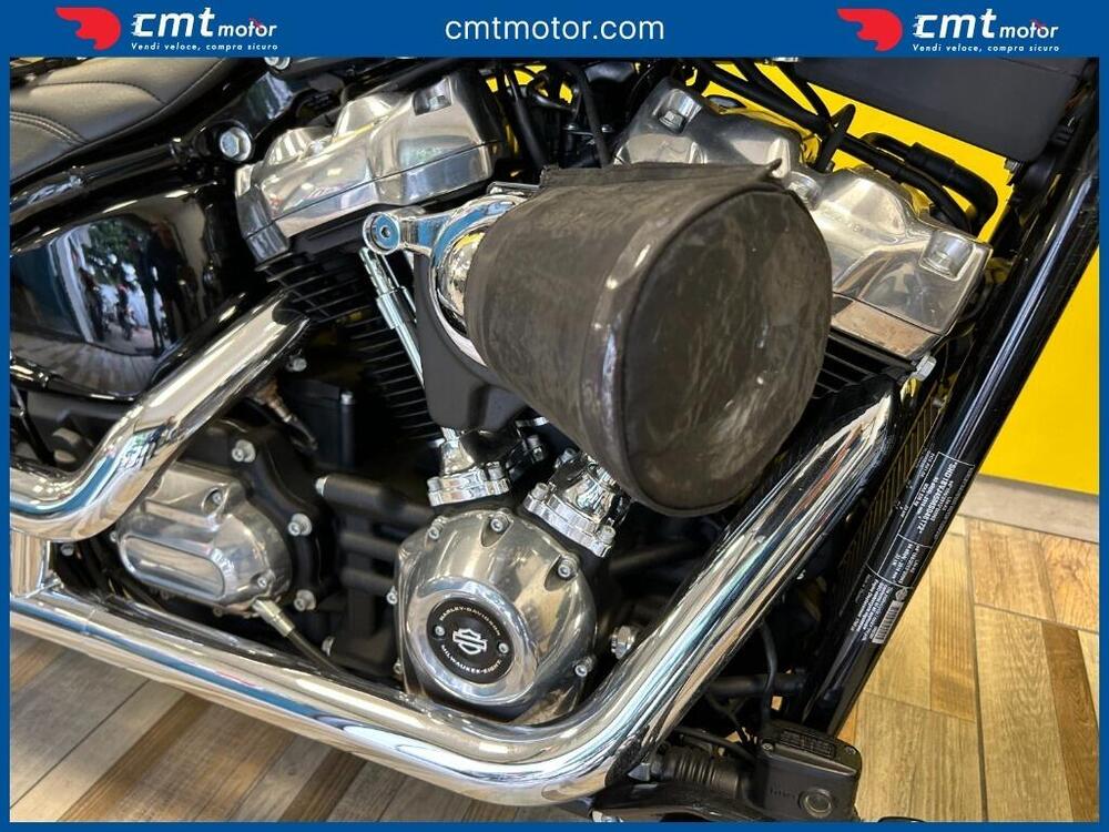 Harley-Davidson Softail Standard (2020) - FXST (13)