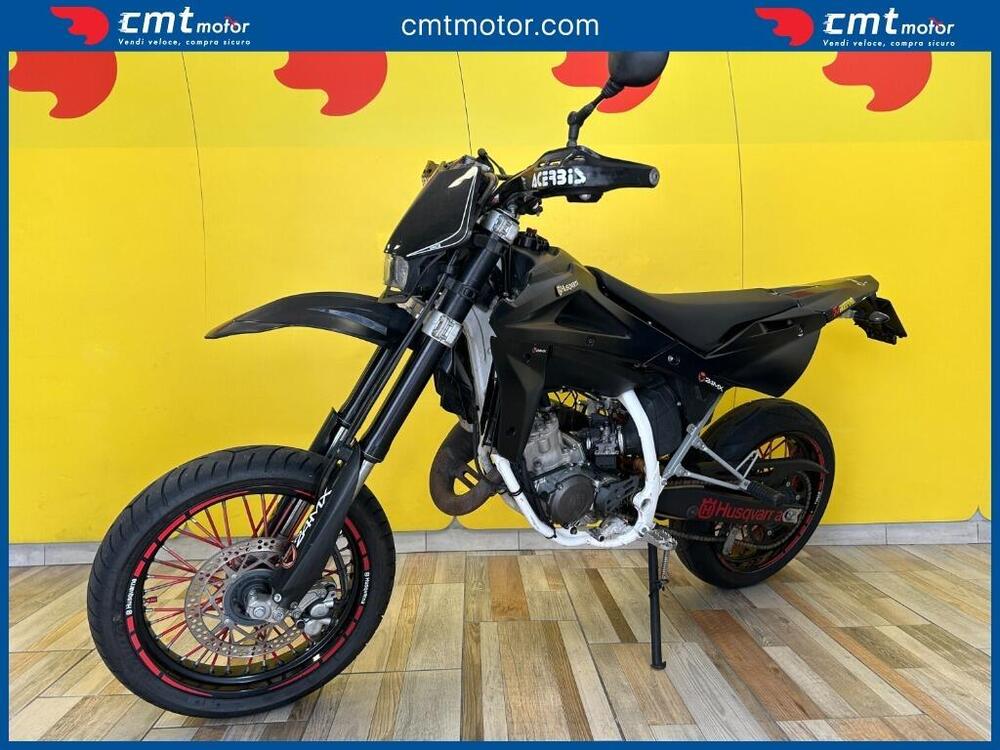 Husqvarna SM 125 (2010 - 12) (2)