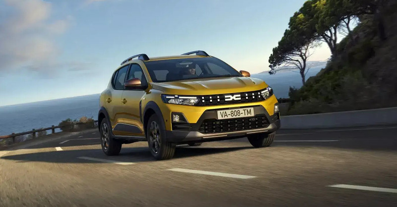 Dacia Sandero 2025: pi&ugrave; tecnologia, pi&ugrave; comfort e nuove motorizzazioni. Ecco tutti i prezzi della regina del mercato europeo 
