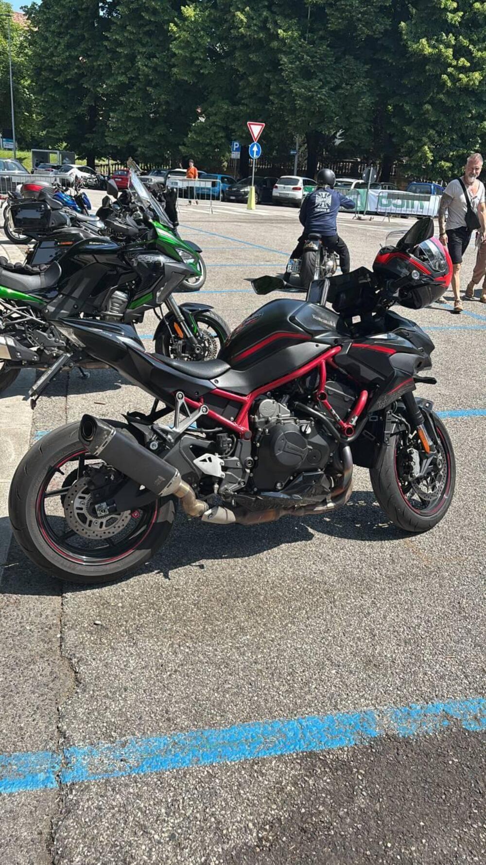 Kawasaki Z H2 (2021) (6)