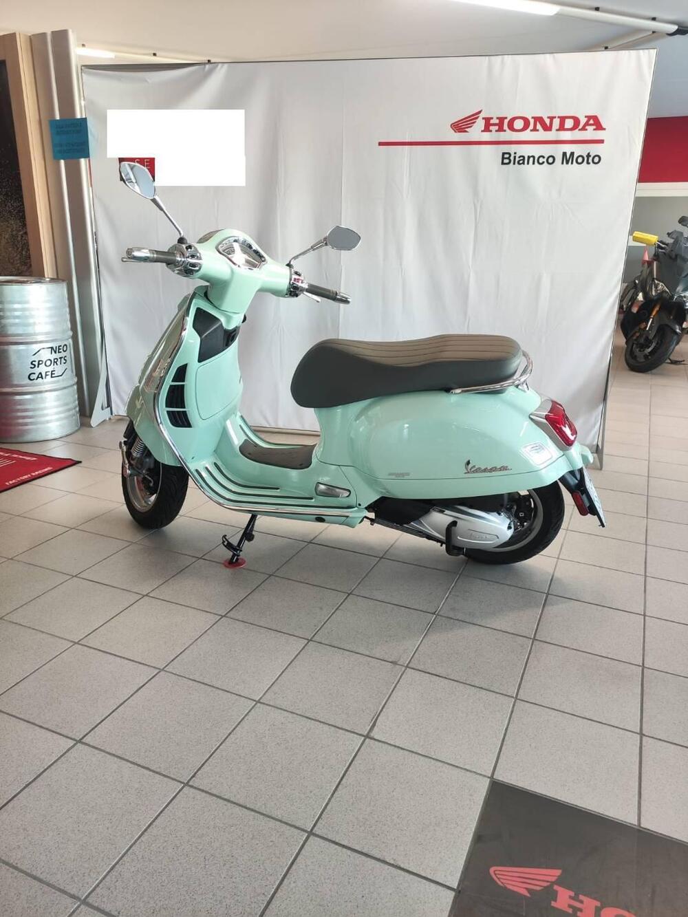 Vespa GTS 300 (2023 - 24) (3)