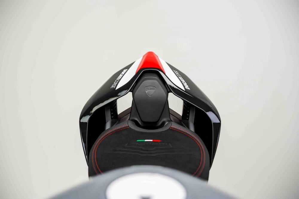Ducati Panigale V2 Superquadro Final Edition (2024) (11)