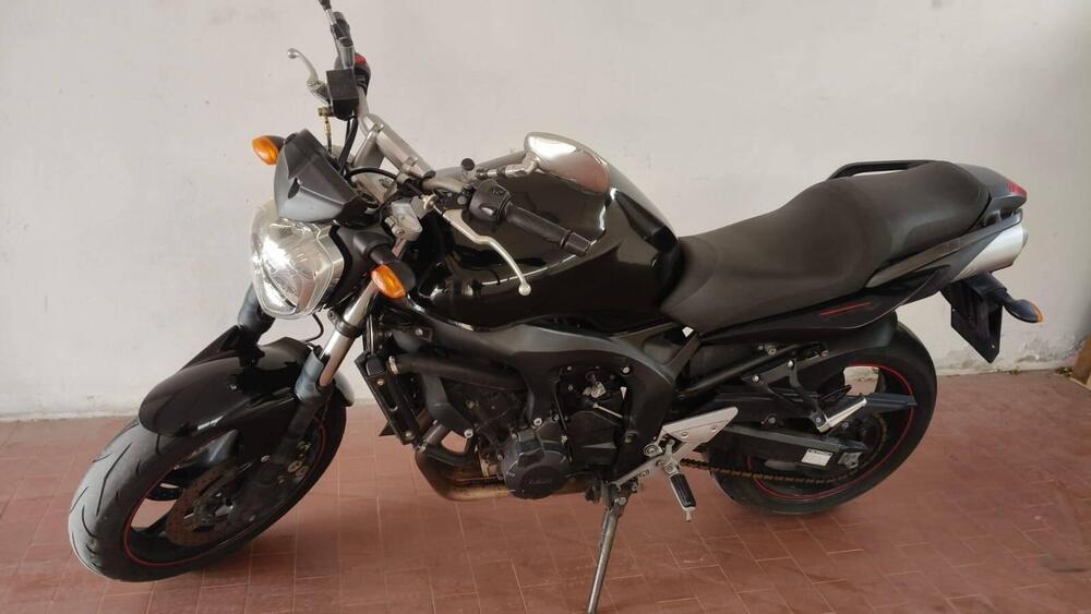 Yamaha FZ6 S2 (2007 - 11) (2)