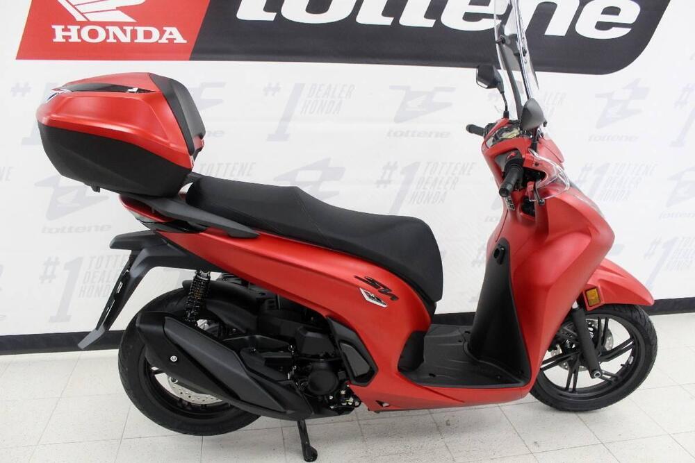 Honda SH 350i GT (2025 - 26) (2)