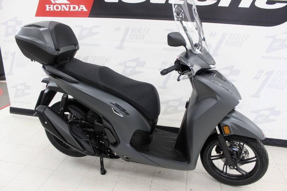 Honda SH 350i GT (2025 - 26) (3)