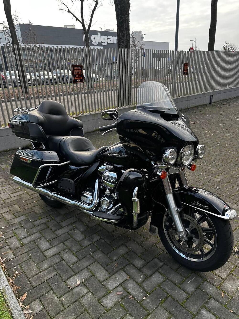 Harley-Davidson 107 Electra Glide Ultra Limited (2017 - 18) - FLHTK (3)