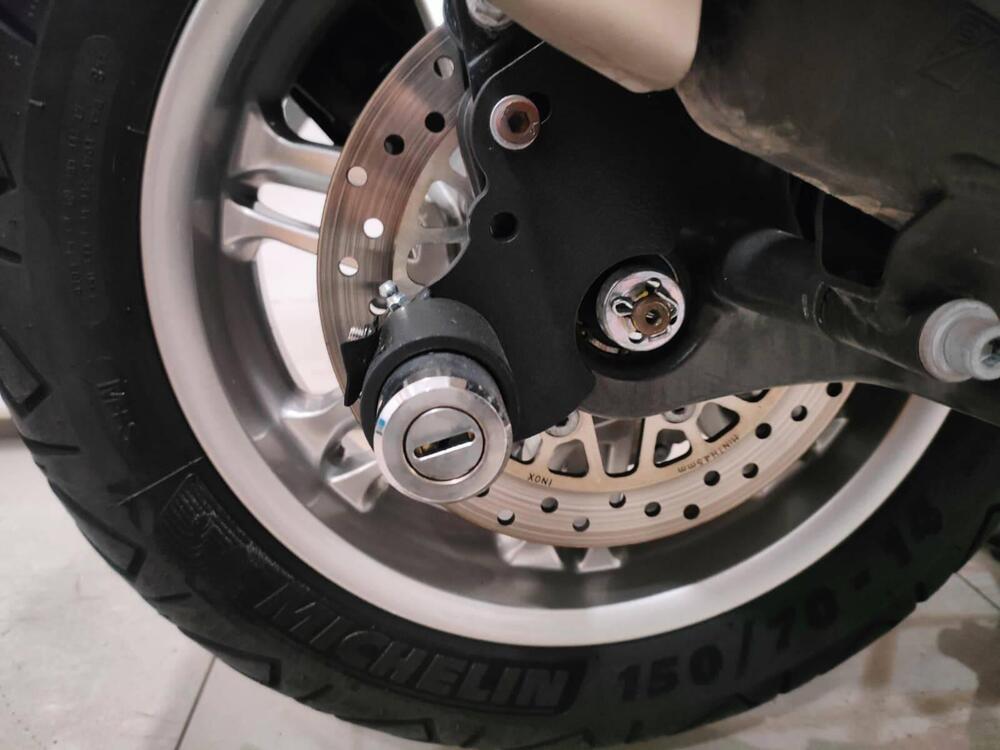 Piaggio Beverly 400 ABS-ASR (2021 - 24) (7)