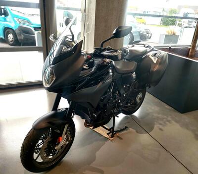 MV Agusta Turismo Veloce 800 Lusso SCS (2021 - 25) usata