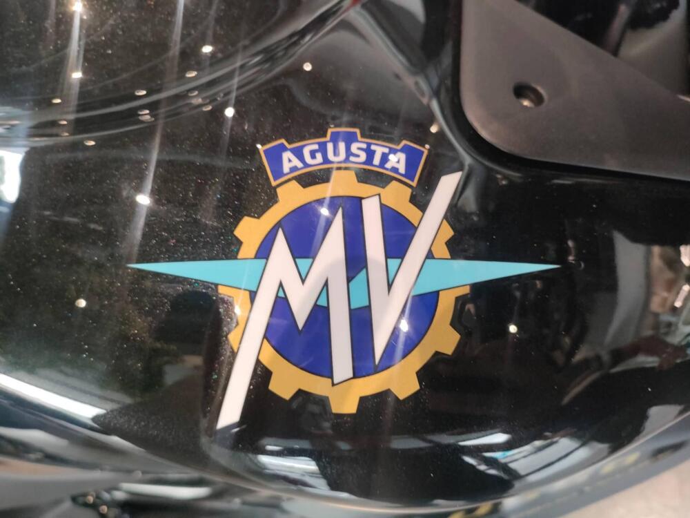 MV Agusta Turismo Veloce 800 Lusso SCS (2021 - 26) (4)