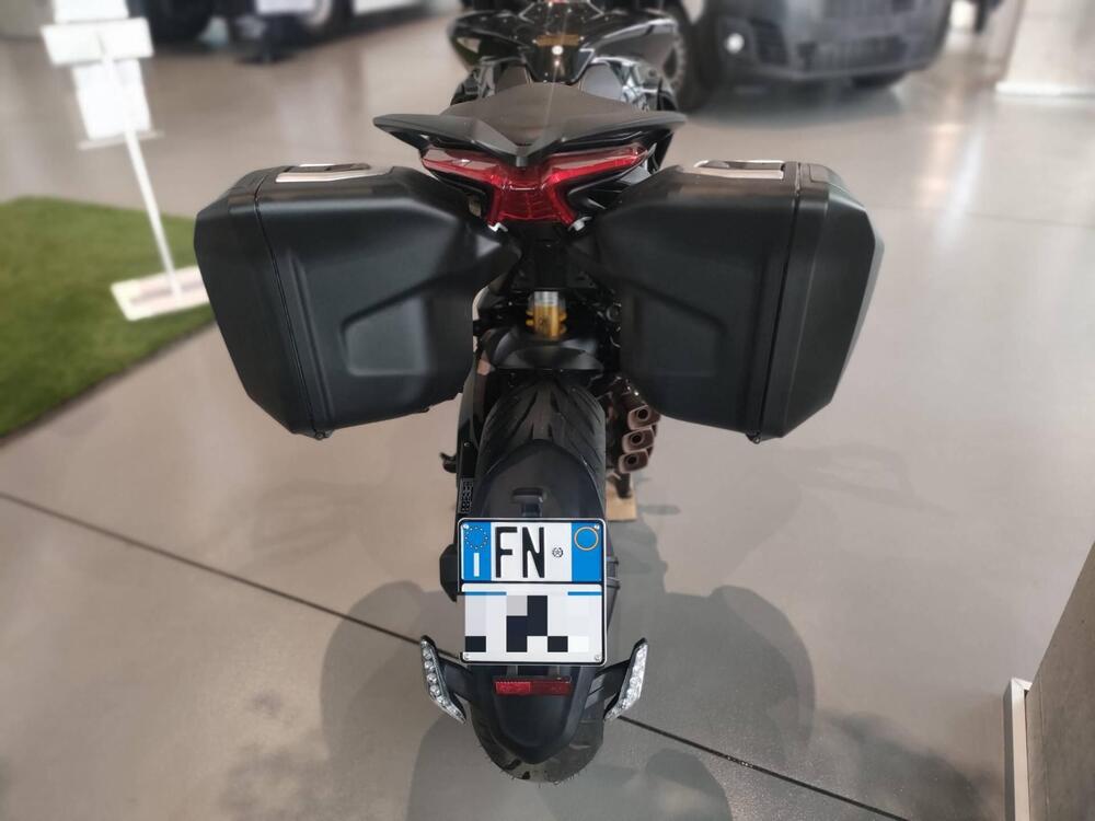 MV Agusta Turismo Veloce 800 Lusso SCS (2021 - 26) (5)