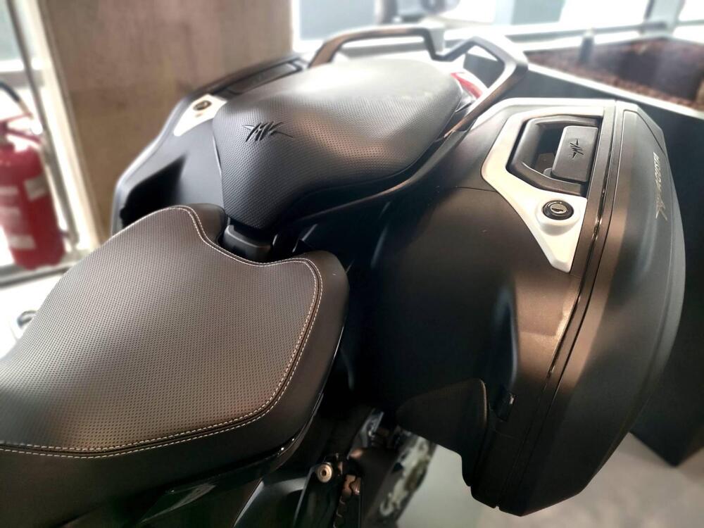 MV Agusta Turismo Veloce 800 Lusso SCS (2021 - 26) (7)