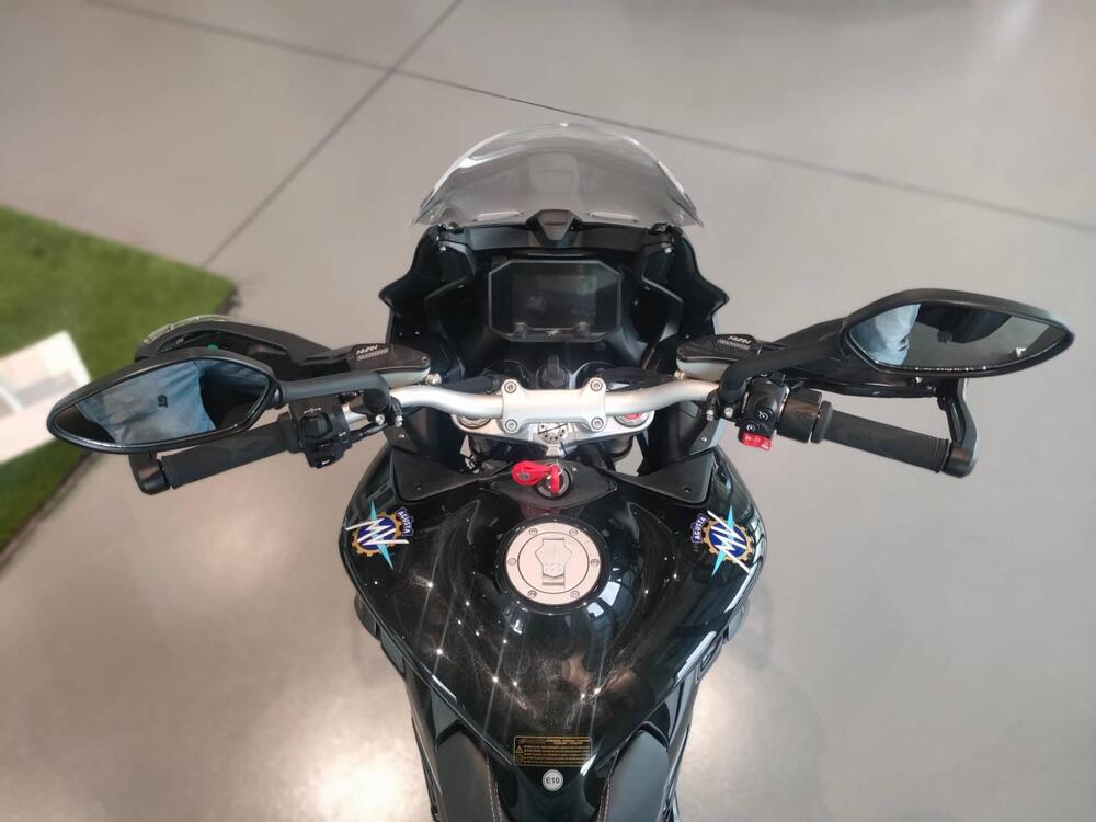 MV Agusta Turismo Veloce 800 Lusso SCS (2021 - 26) (9)